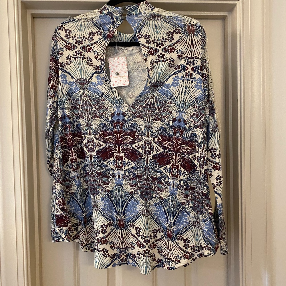 NWT Free People Medium Floral LS Blouse with Lace Accents and Button up Neck - Picture 5 of 7